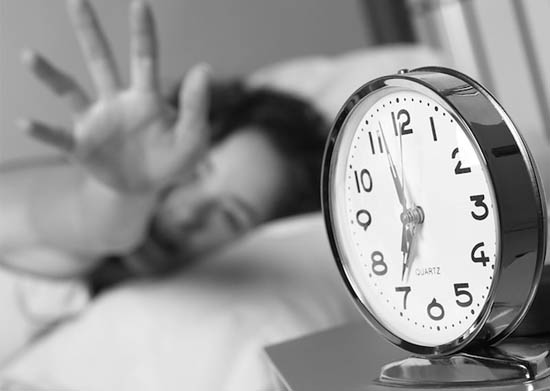 Svegliarsi La Mattina Presto Per Fare Pipi